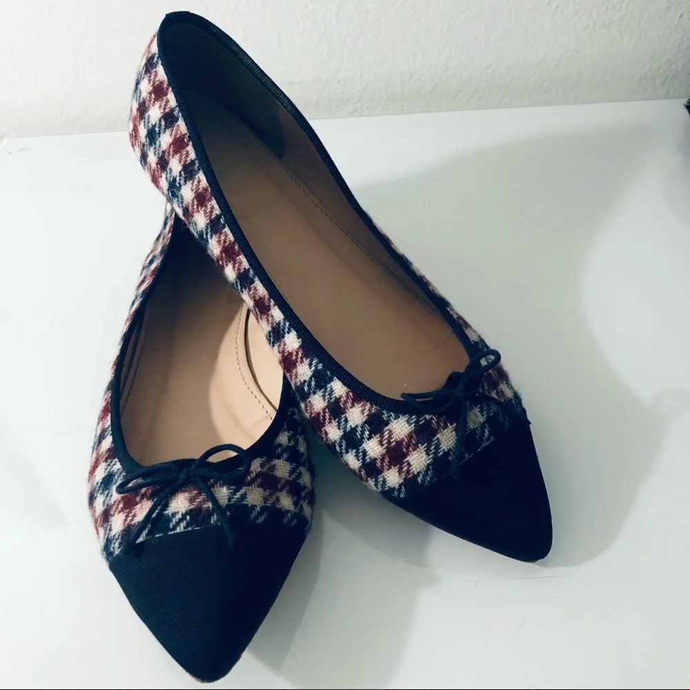 JCREW GEMMA CAP-TOE FLATS IN TWEED IVORY BURGUNDY NAVY SHOES.SIZE 8 - Picture 2 of 10